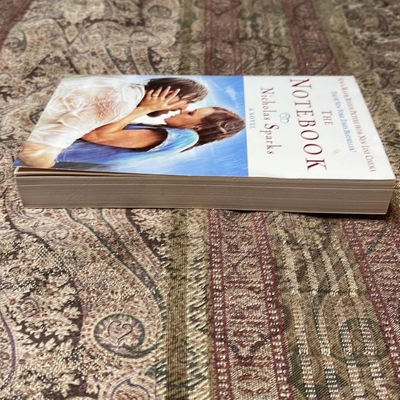 "The Notebook" Paperback Book by: Nicholas Sparks - Picture 3 of 3